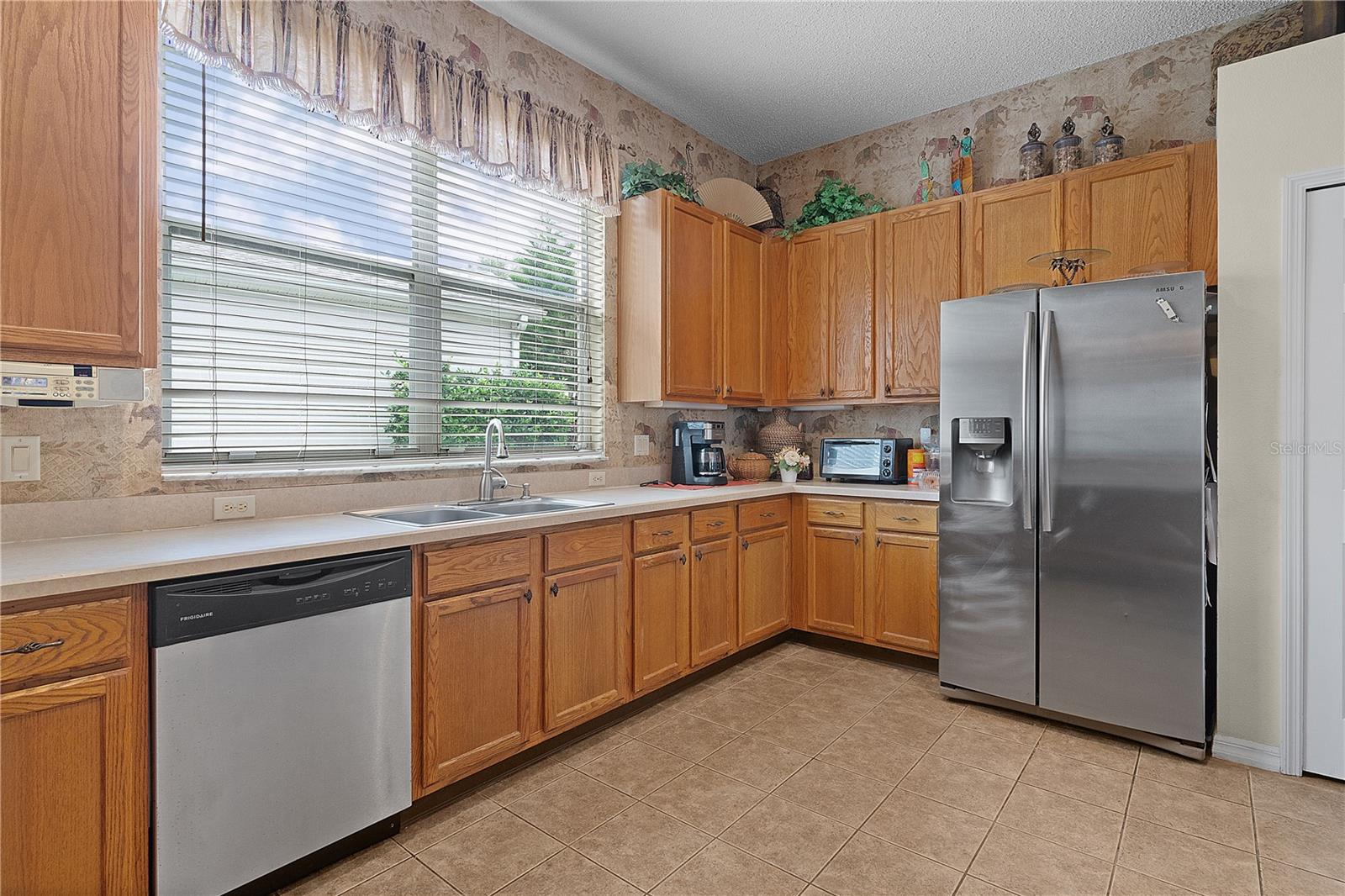 4912 SAWGRASS LAKE CIR, LEESBURG, FL, 34748