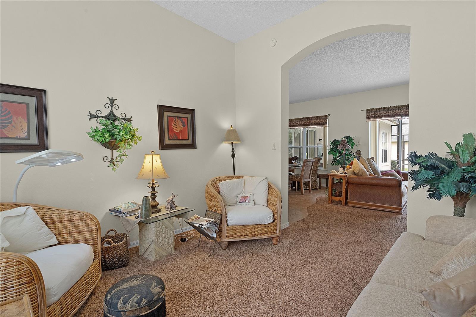 4912 SAWGRASS LAKE CIR, LEESBURG, FL, 34748