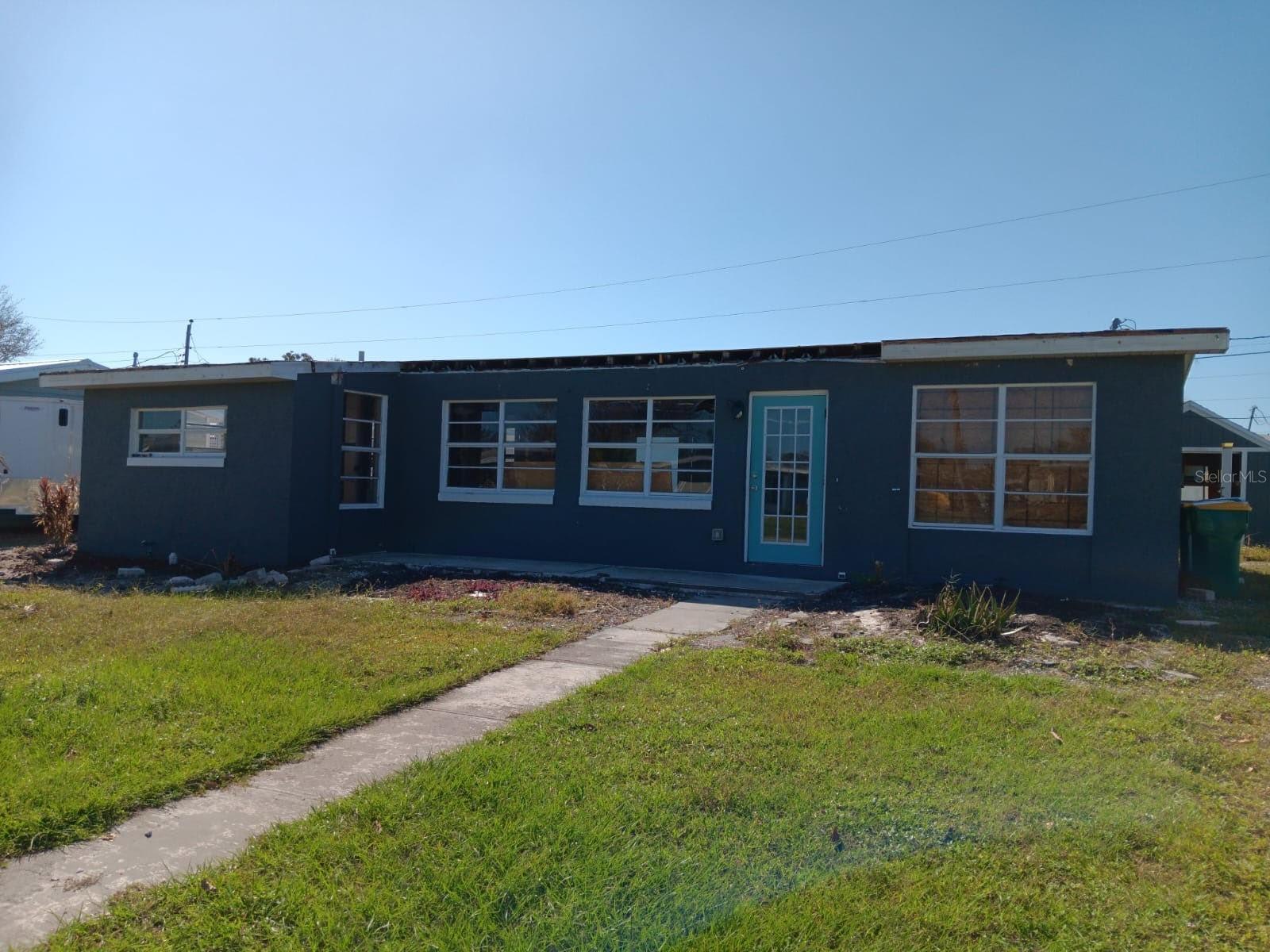 854 CONREID DR NE, PORT CHARLOTTE, FL, 33952