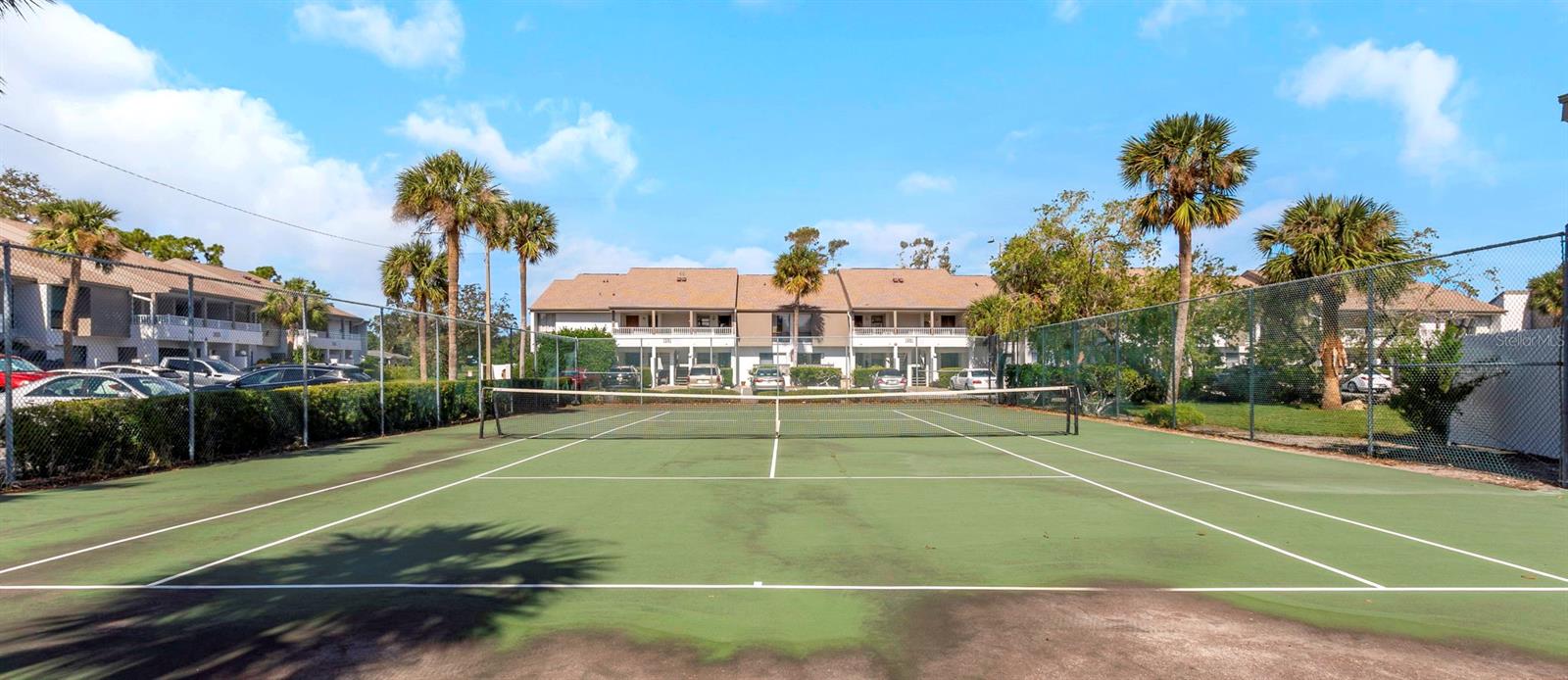 1960 LAKEWOOD CLUB DR S #2B, ST PETERSBURG, FL, 33712