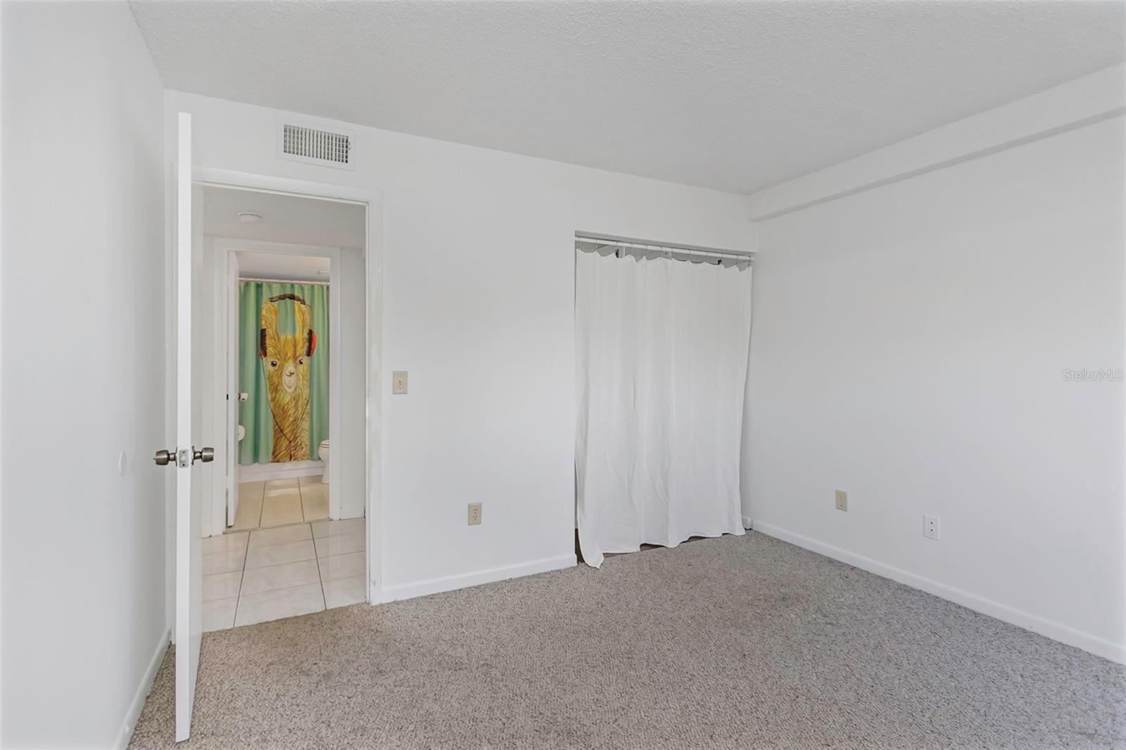 1960 LAKEWOOD CLUB DR S #2B, ST PETERSBURG, FL, 33712