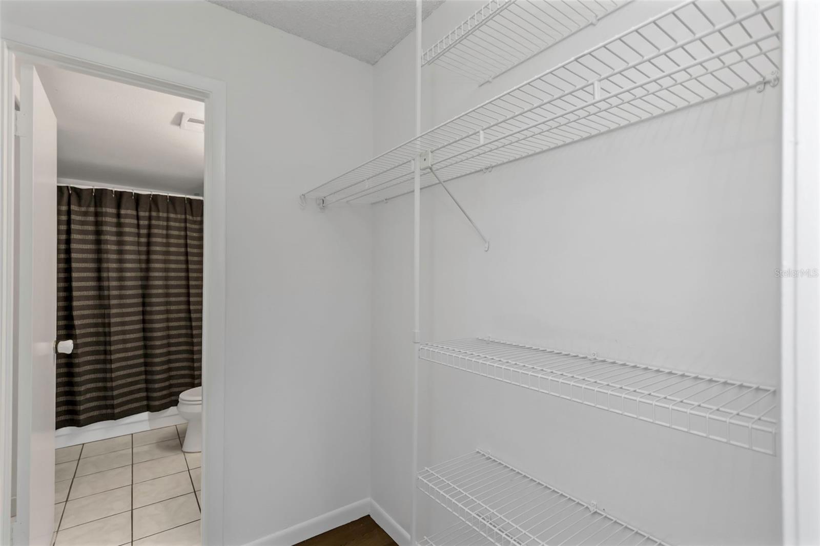 1960 LAKEWOOD CLUB DR S #2B, ST PETERSBURG, FL, 33712
