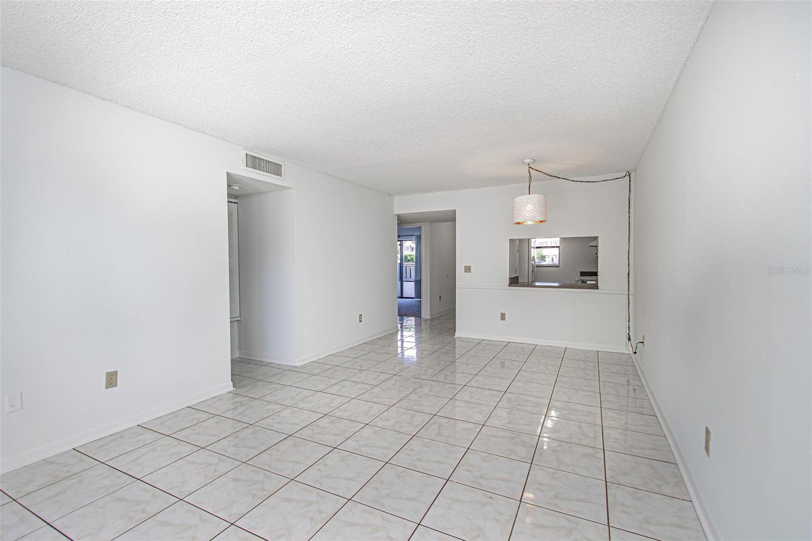 1960 LAKEWOOD CLUB DR S #2B, ST PETERSBURG, FL, 33712