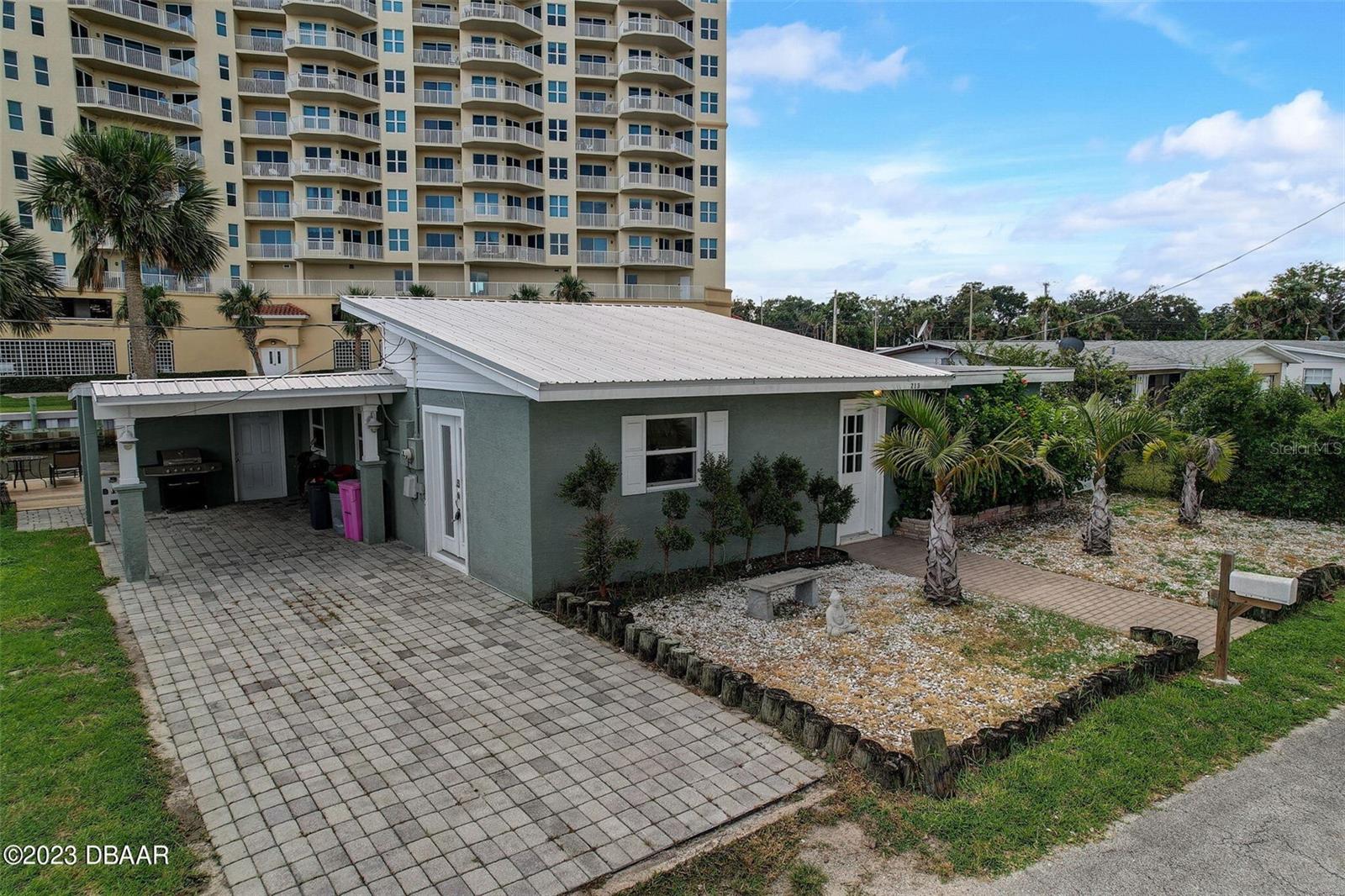 213 SANDY CIR, SOUTH DAYTONA, FL, 32119