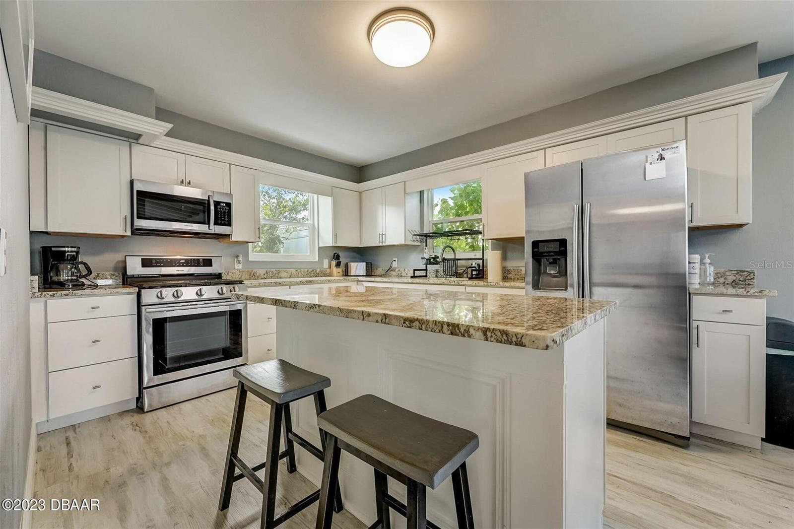 213 SANDY CIR, SOUTH DAYTONA, FL, 32119