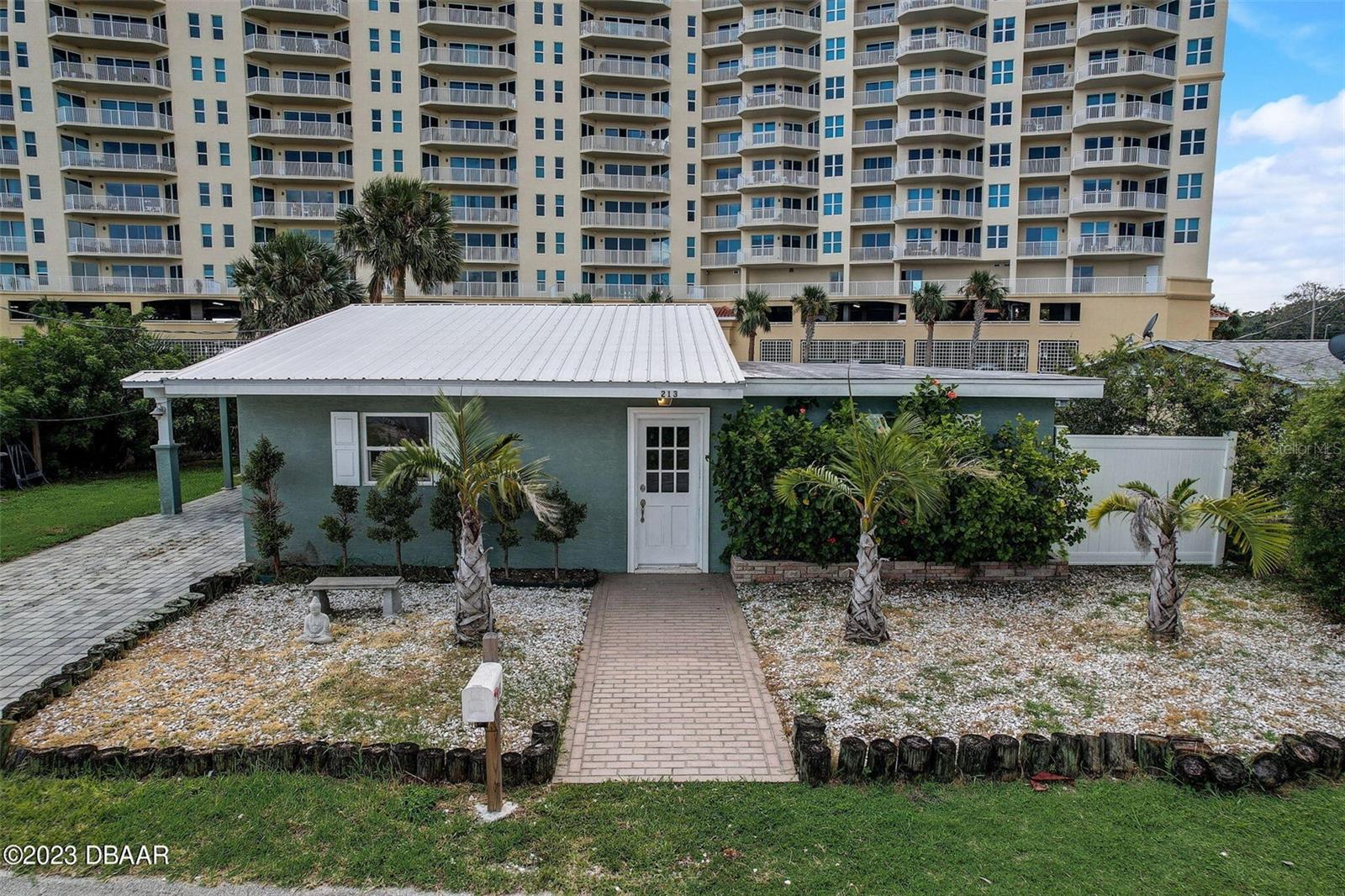 213 SANDY CIR, SOUTH DAYTONA, FL, 32119