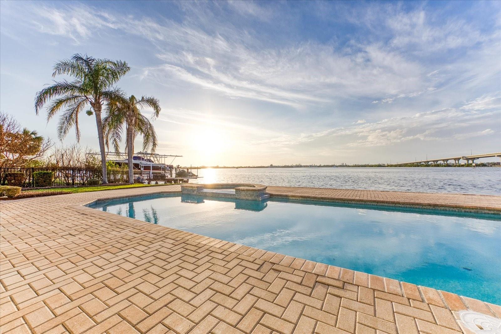 112 DRIFTWOOD LN, LARGO, FL, 33770