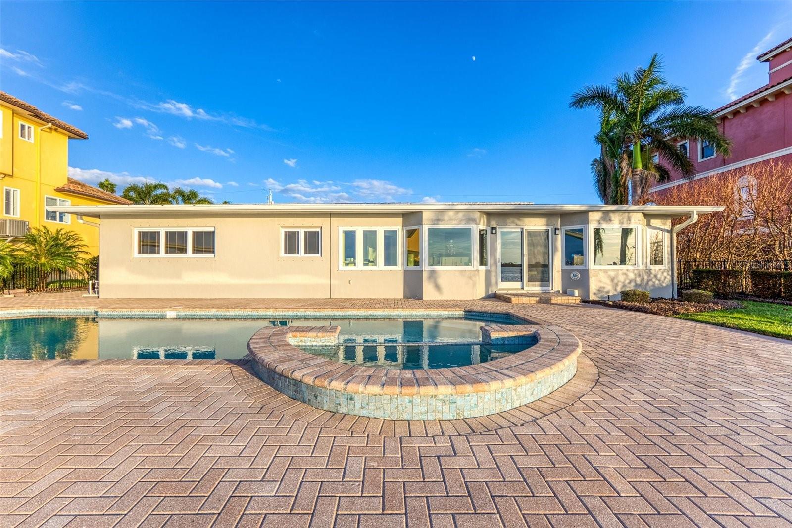 112 DRIFTWOOD LN, LARGO, FL, 33770
