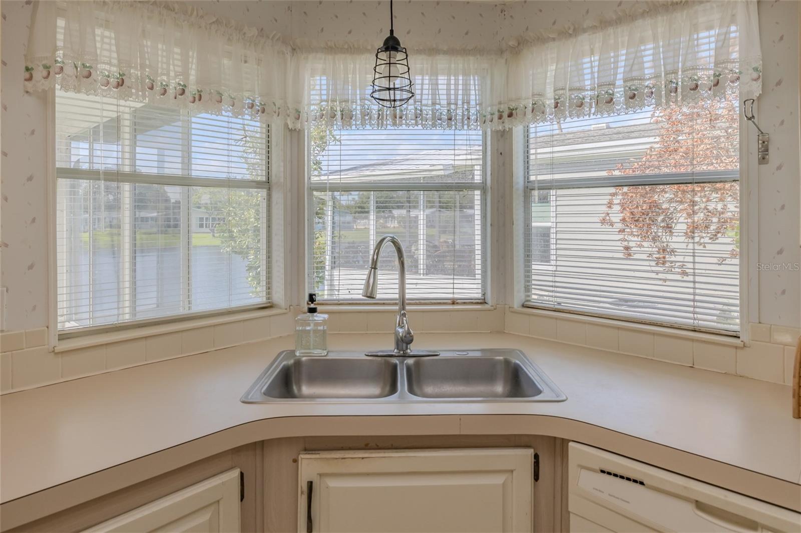 730 NAVIGATORS WAY, EDGEWATER, FL, 32141