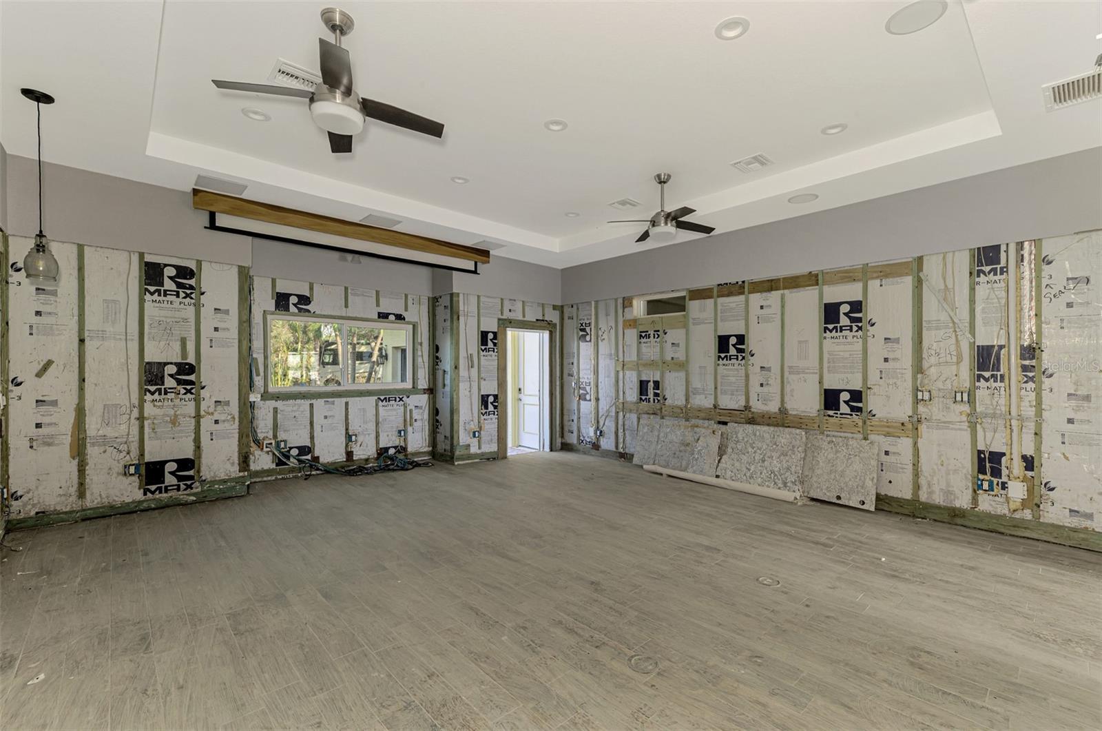300 NORTH DR, ENGLEWOOD, FL, 34223