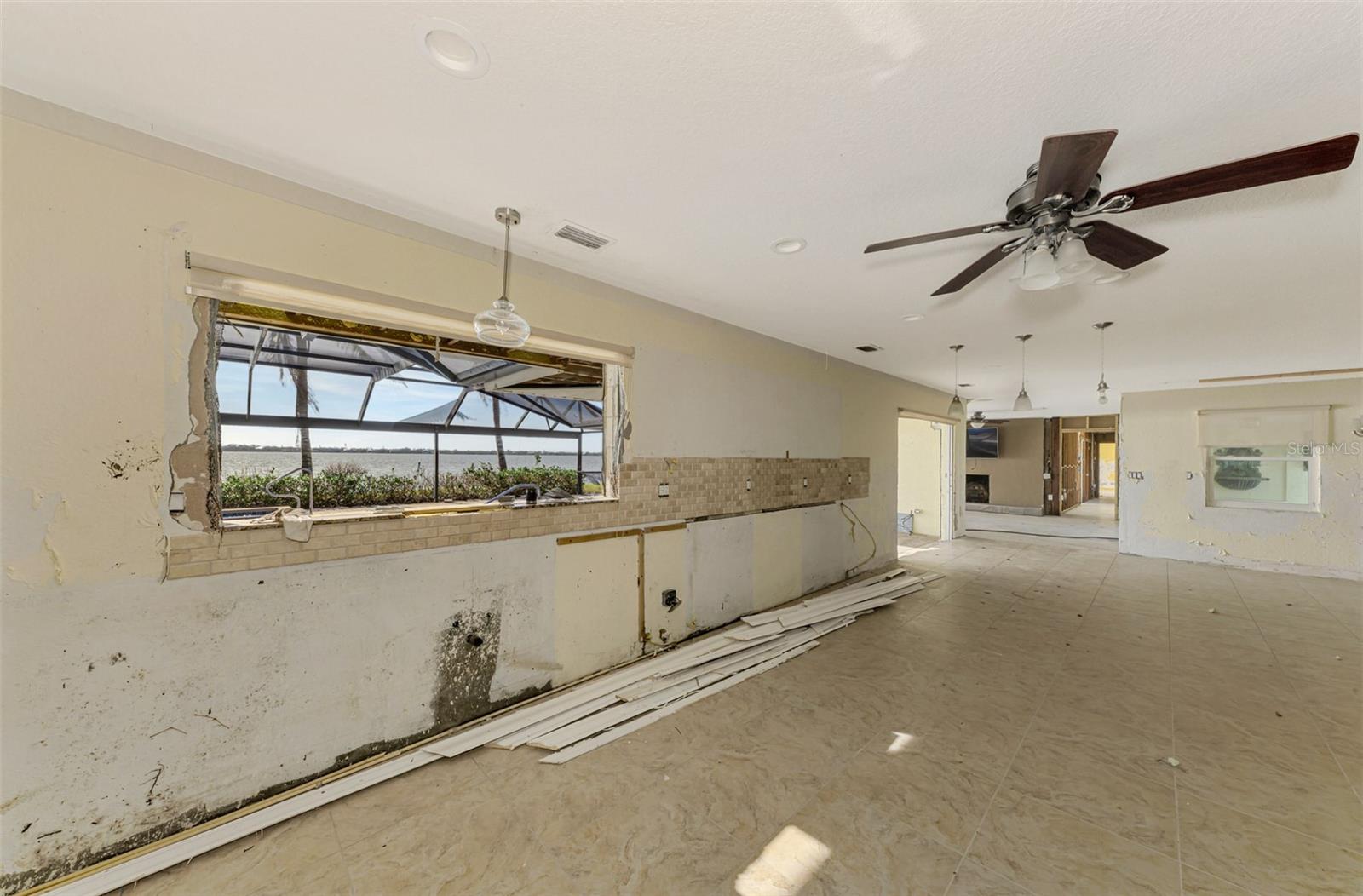 300 NORTH DR, ENGLEWOOD, FL, 34223