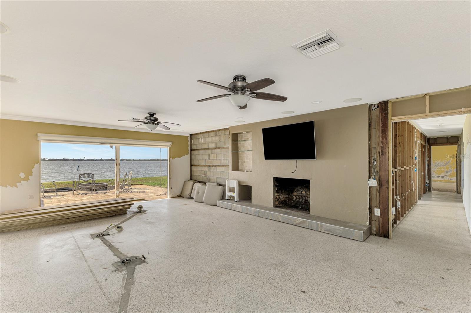 300 NORTH DR, ENGLEWOOD, FL, 34223