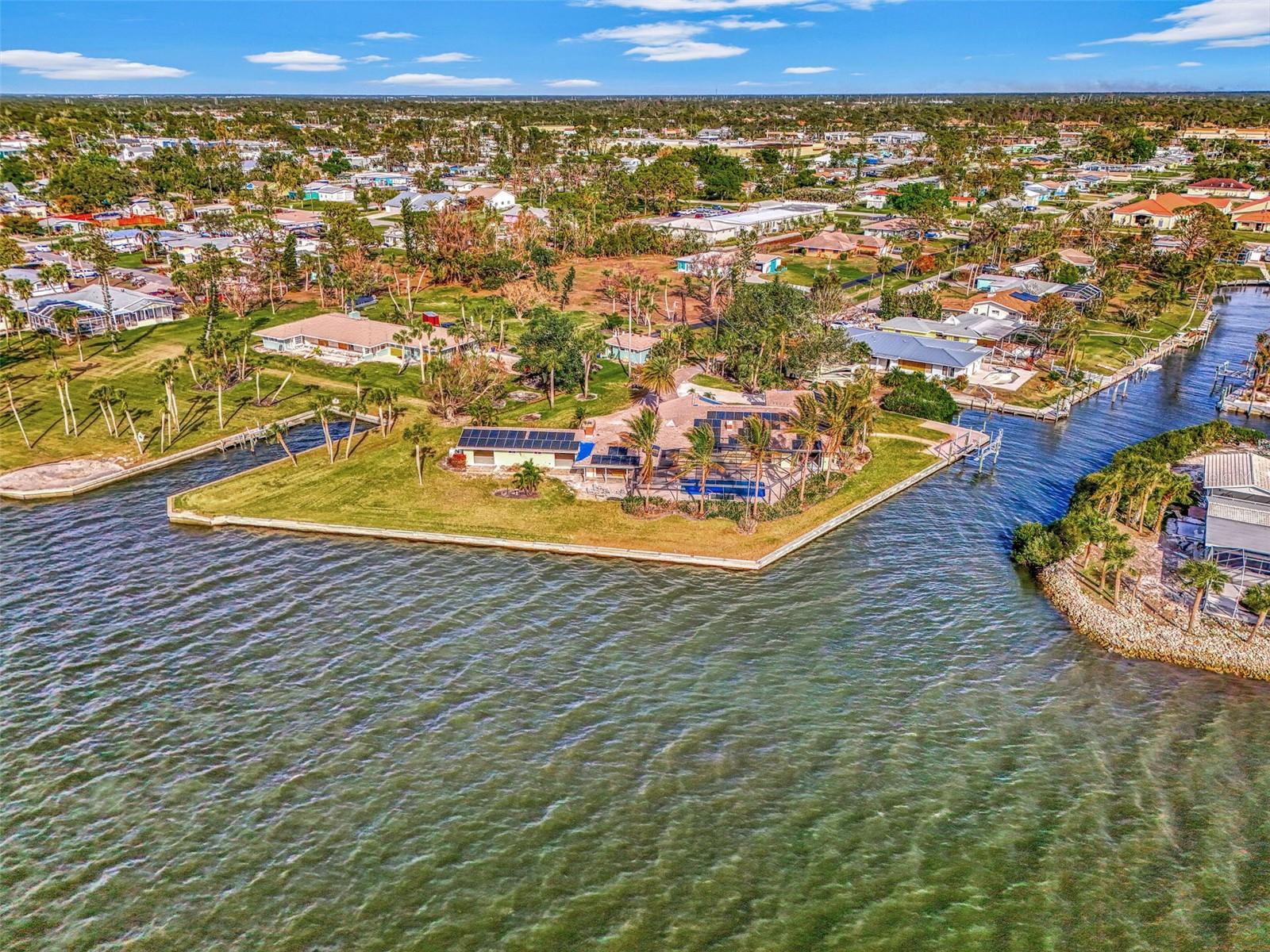 300 NORTH DR, ENGLEWOOD, FL, 34223