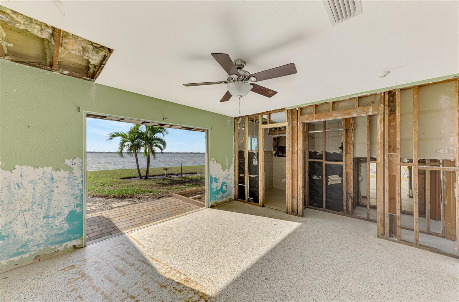 300 NORTH DR, ENGLEWOOD, FL, 34223