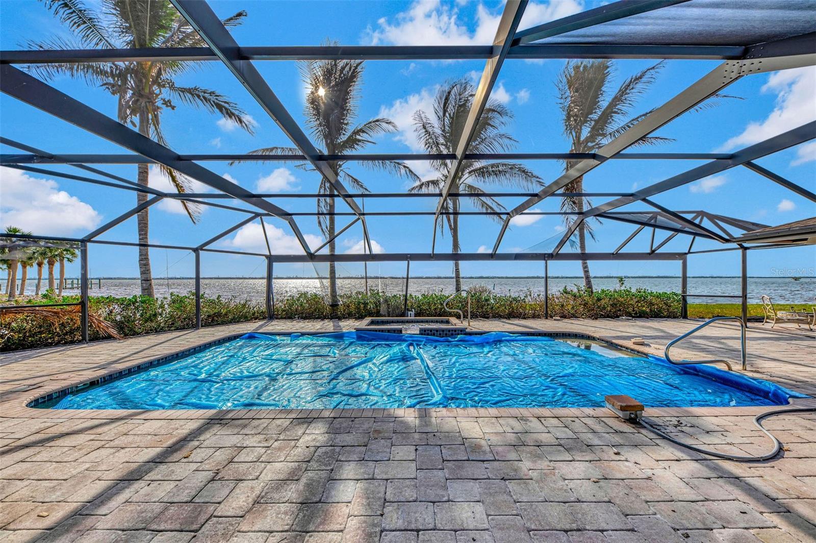300 NORTH DR, ENGLEWOOD, FL, 34223