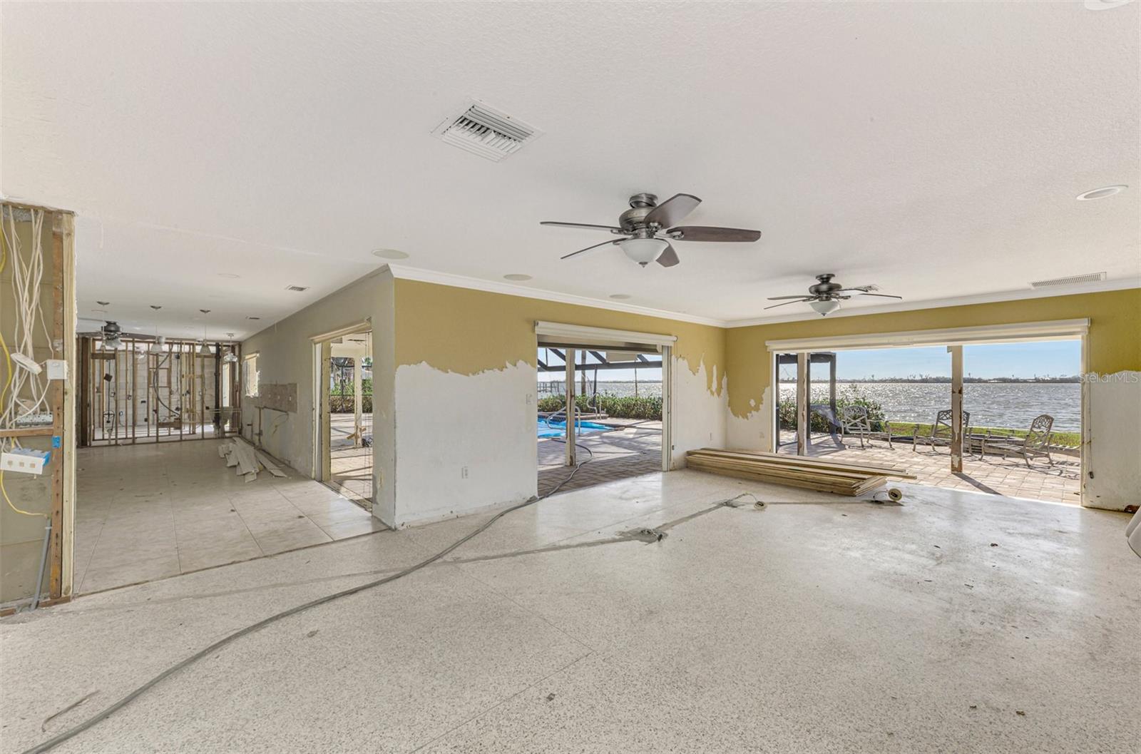 300 NORTH DR, ENGLEWOOD, FL, 34223