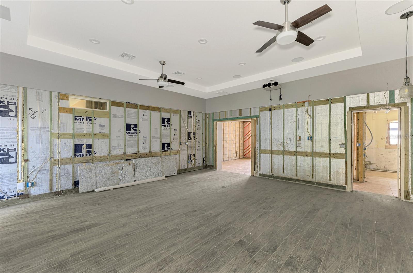 300 NORTH DR, ENGLEWOOD, FL, 34223