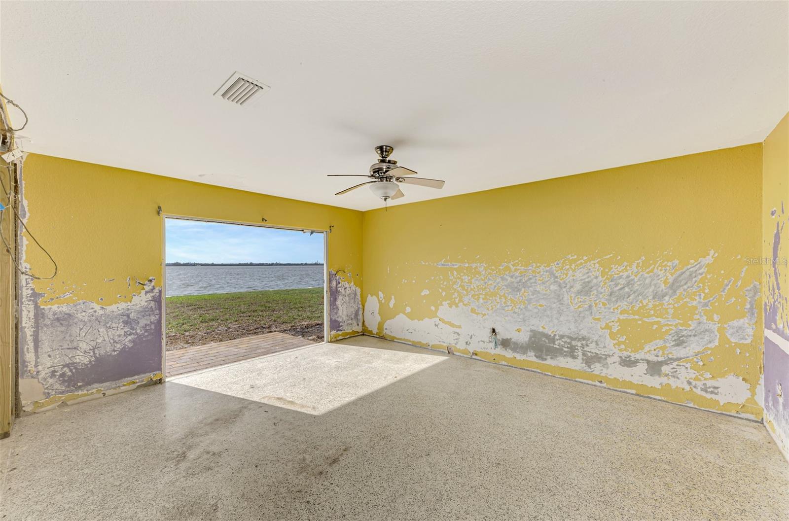 300 NORTH DR, ENGLEWOOD, FL, 34223