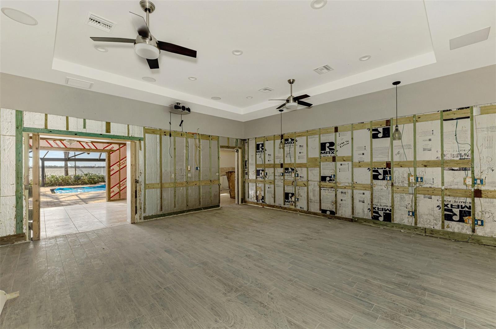 300 NORTH DR, ENGLEWOOD, FL, 34223