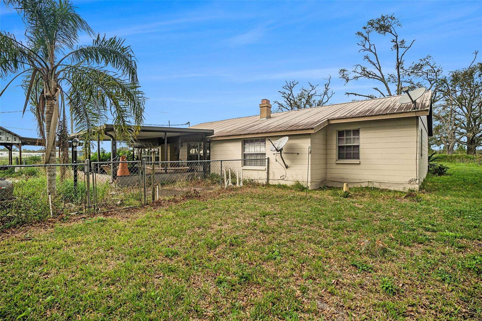 8711 STATE RD #674, WIMAUMA, FL, 33598