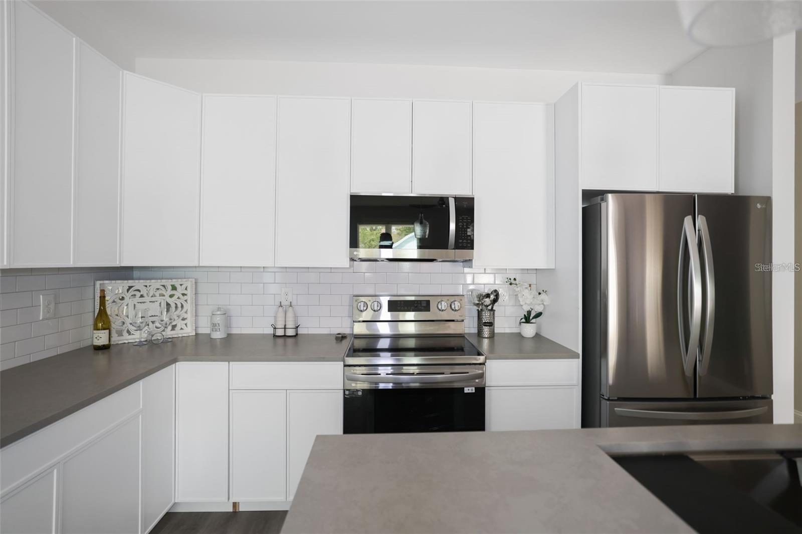 2144 43RD TER N, ST PETERSBURG, FL, 33714