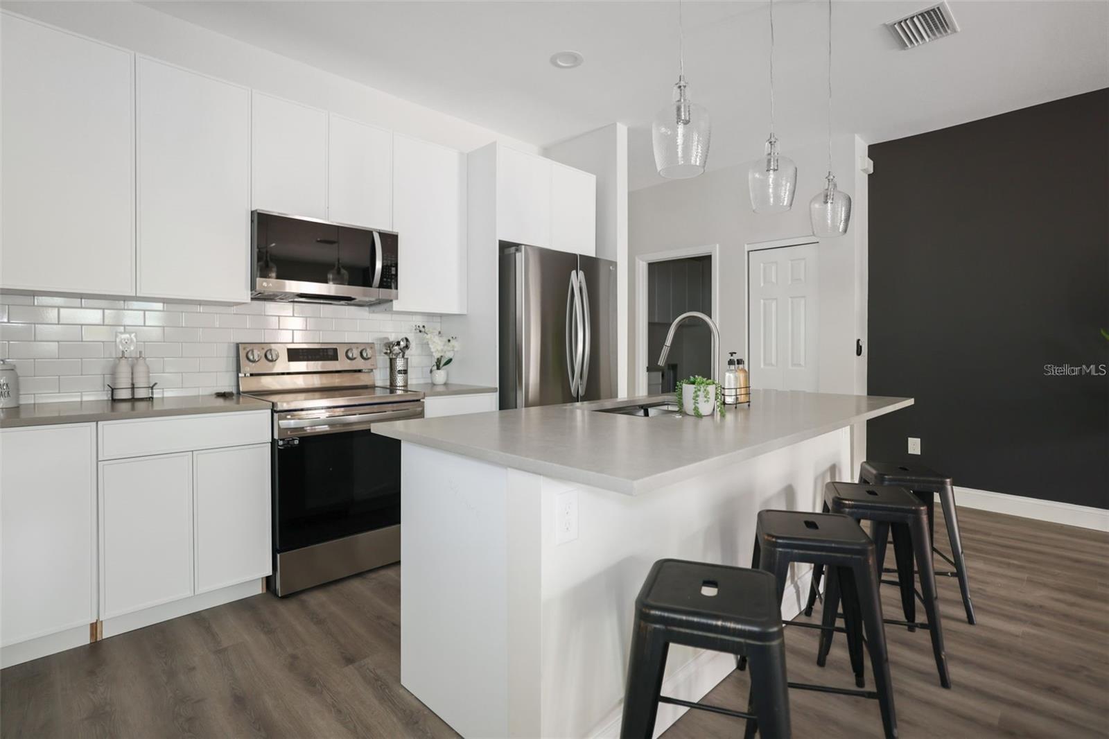 2144 43RD TER N, ST PETERSBURG, FL, 33714