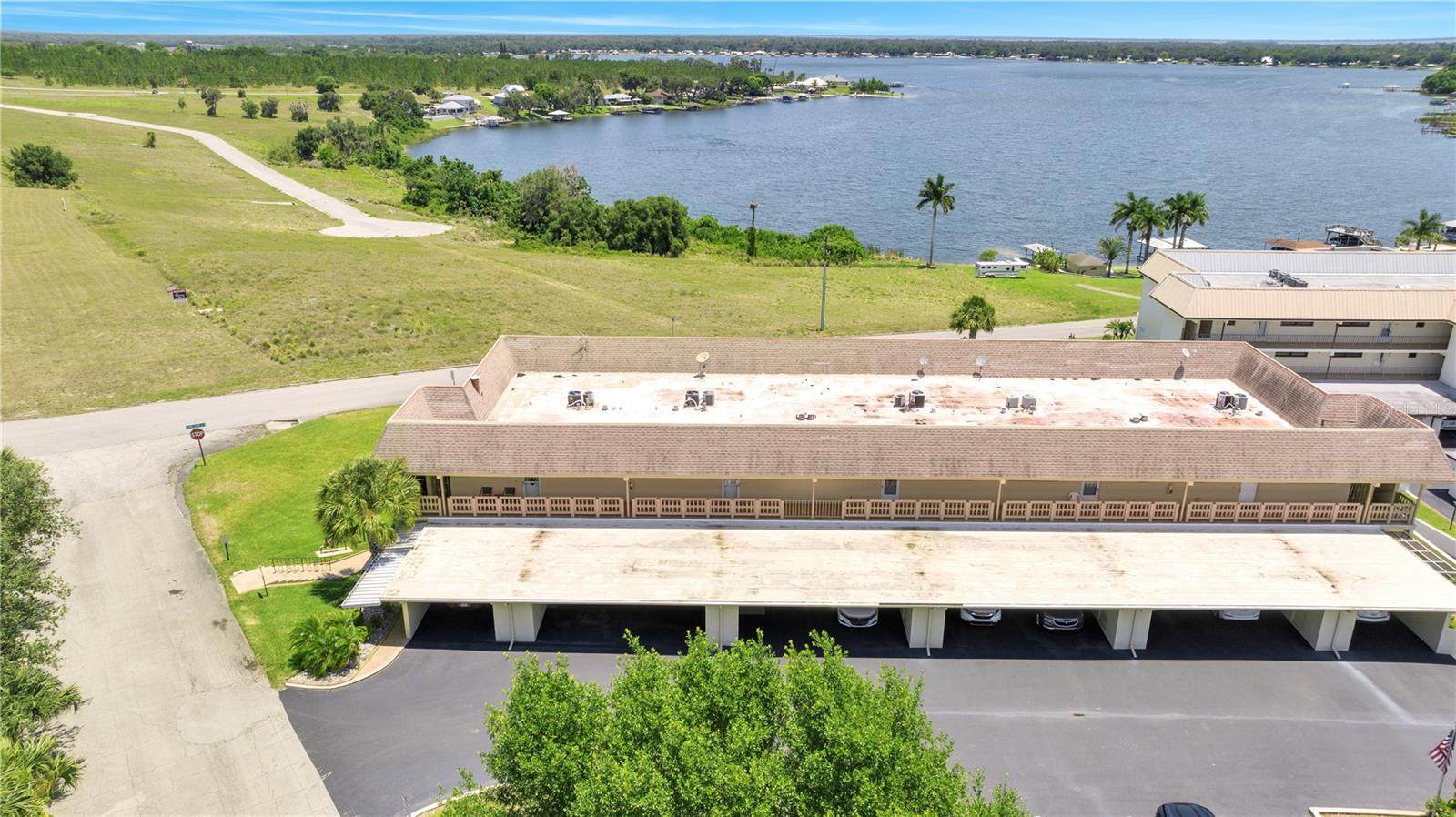 412 LAKE CLAY DR S, LAKE PLACID, FL, 33852