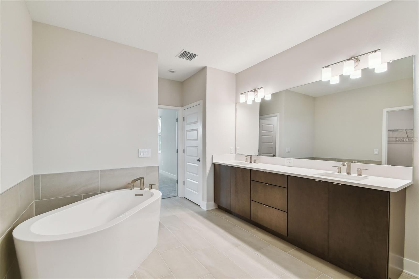 5825 S 5TH ST, TAMPA, FL, 33611