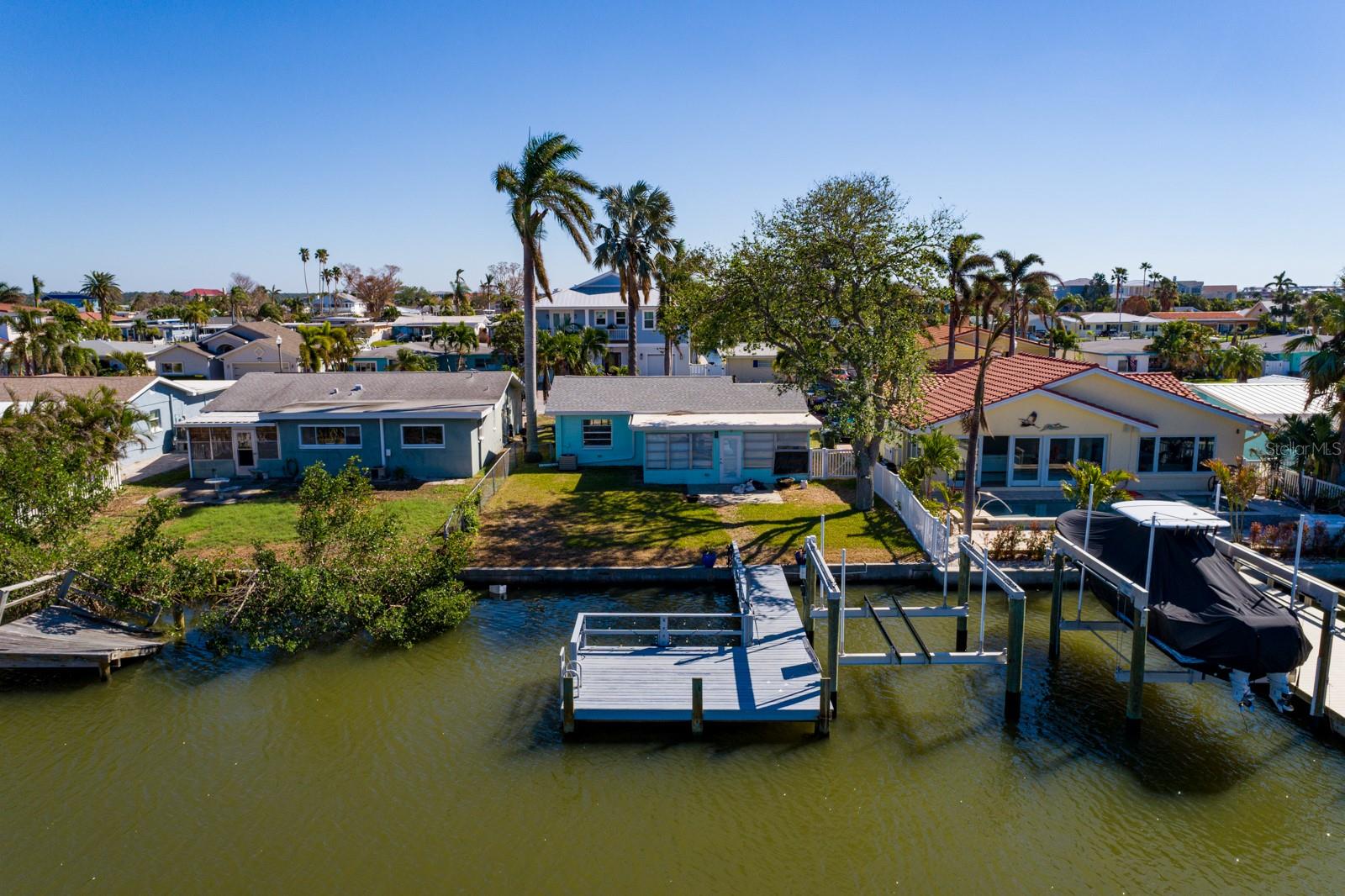 17726 LONG POINT DR, REDINGTON SHORES, FL, 33708