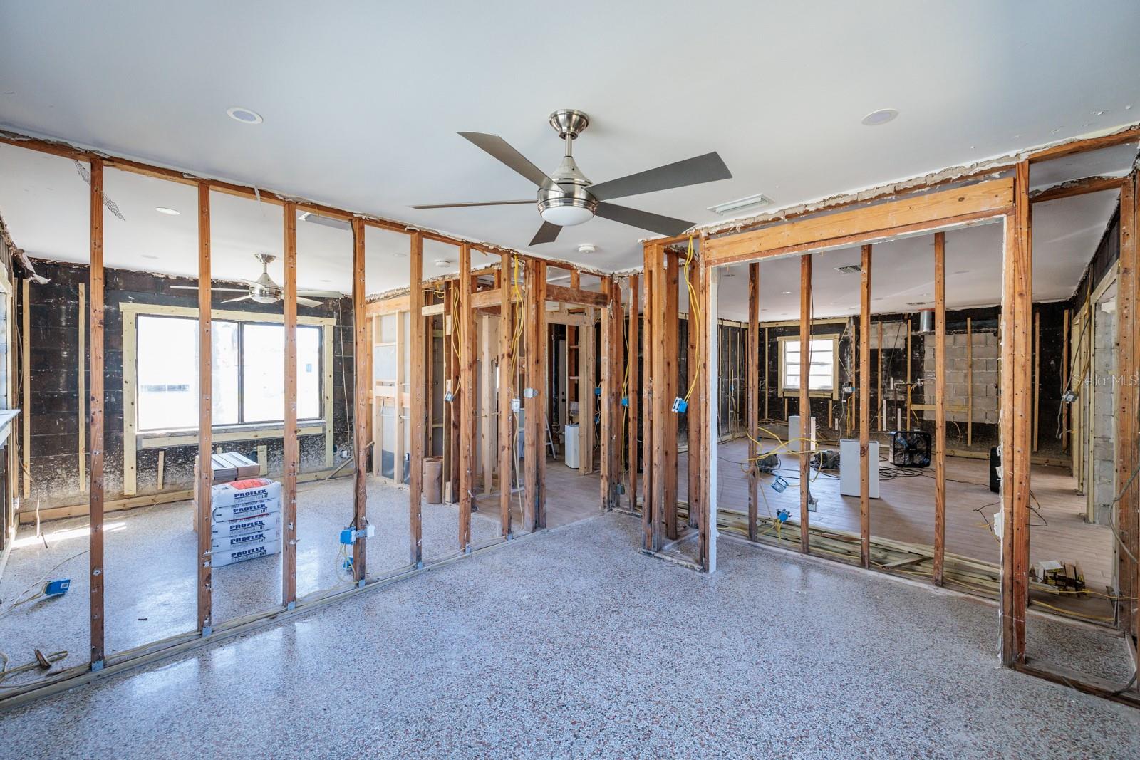 17726 LONG POINT DR, REDINGTON SHORES, FL, 33708