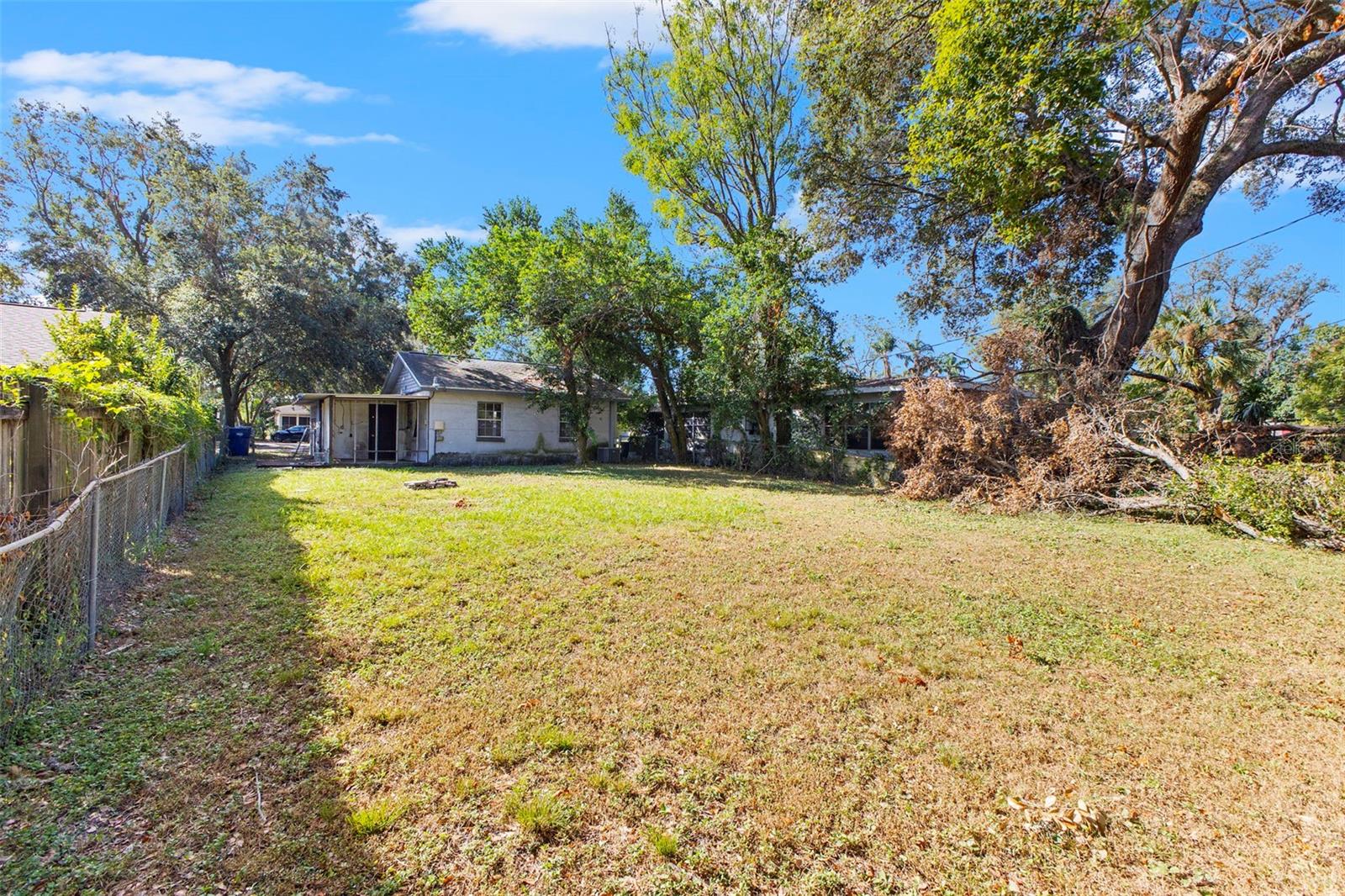 1512 HILLSIDE DR, TAMPA, FL, 33610