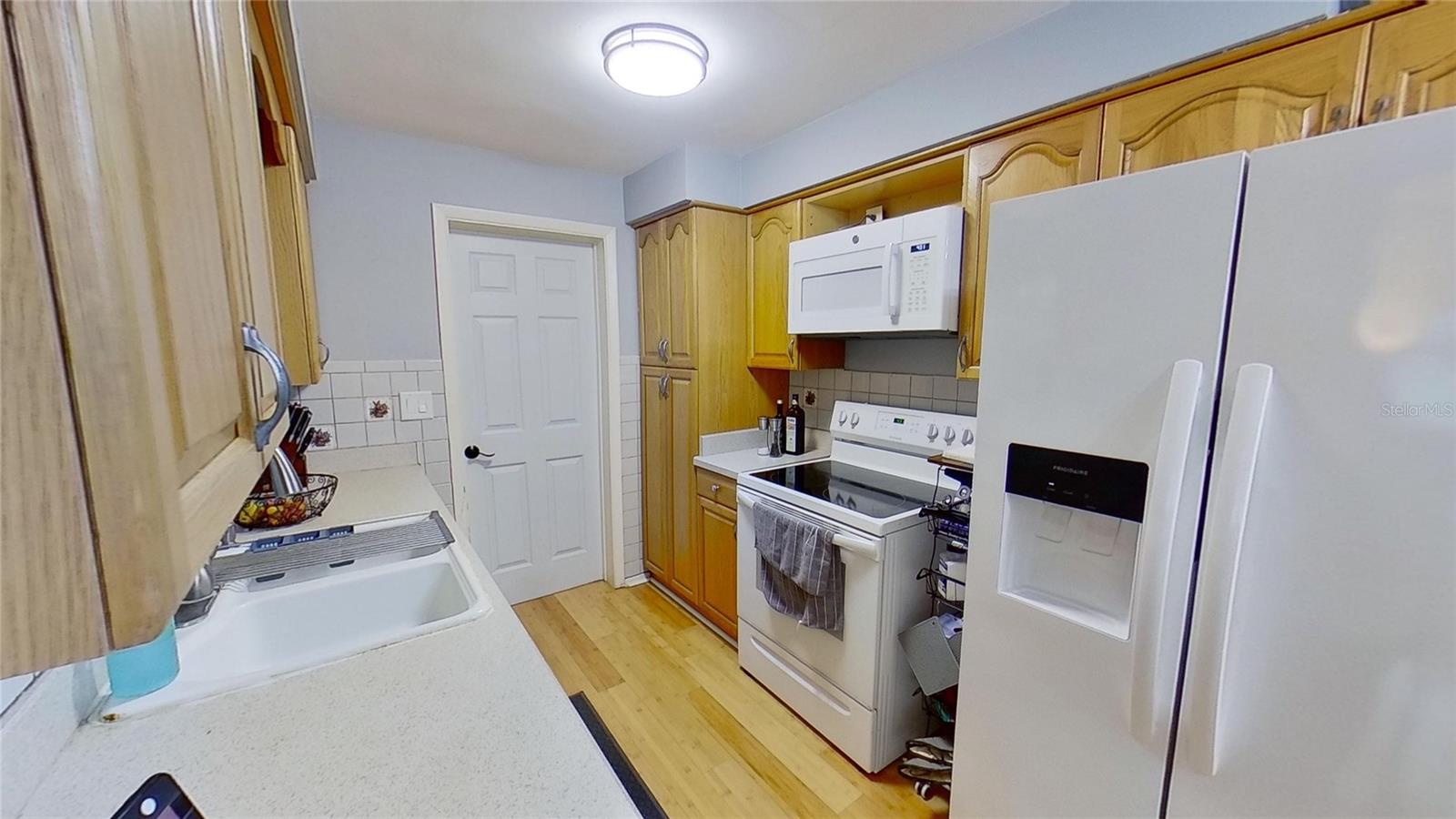 2954 HUNTINGTON DR, LARGO, FL, 33771