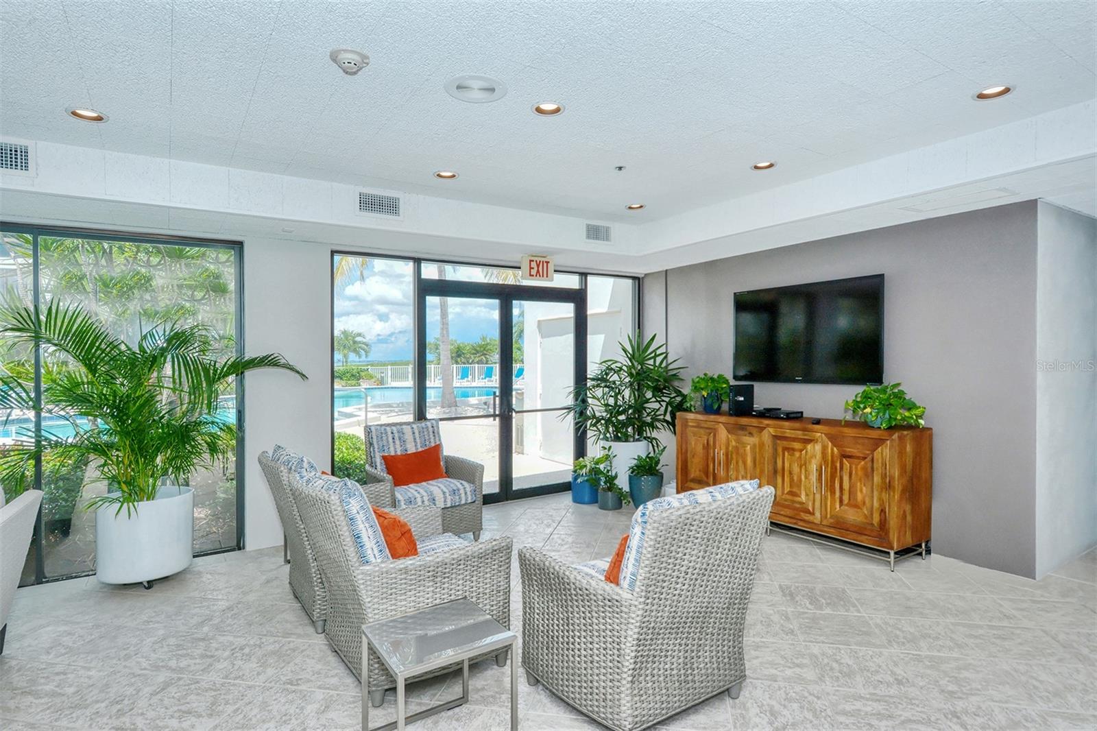 2120 HARBOURSIDE DR #617, LONGBOAT KEY, FL, 34228