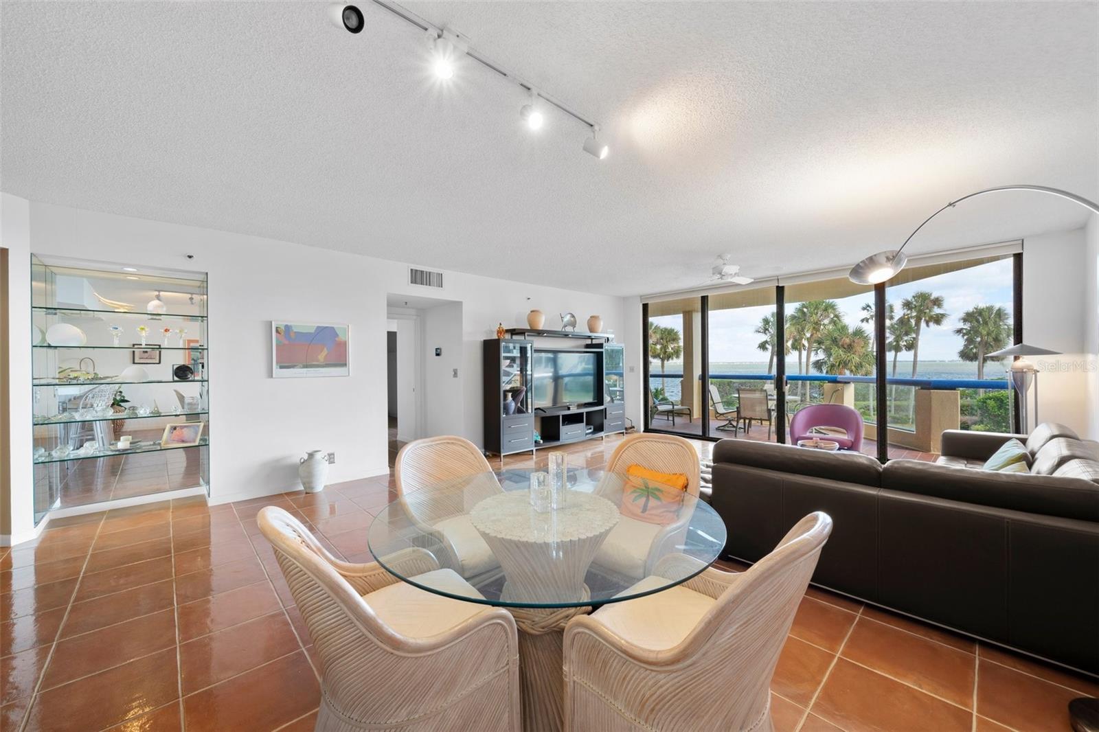 2120 HARBOURSIDE DR #617, LONGBOAT KEY, FL, 34228