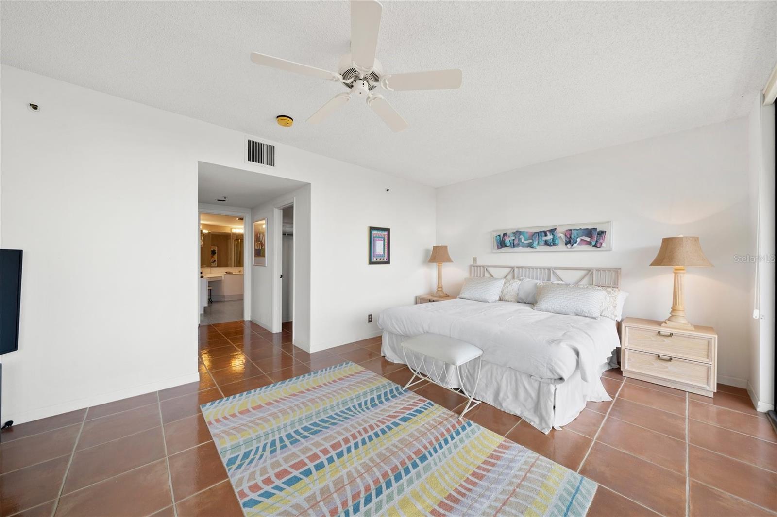 2120 HARBOURSIDE DR #617, LONGBOAT KEY, FL, 34228