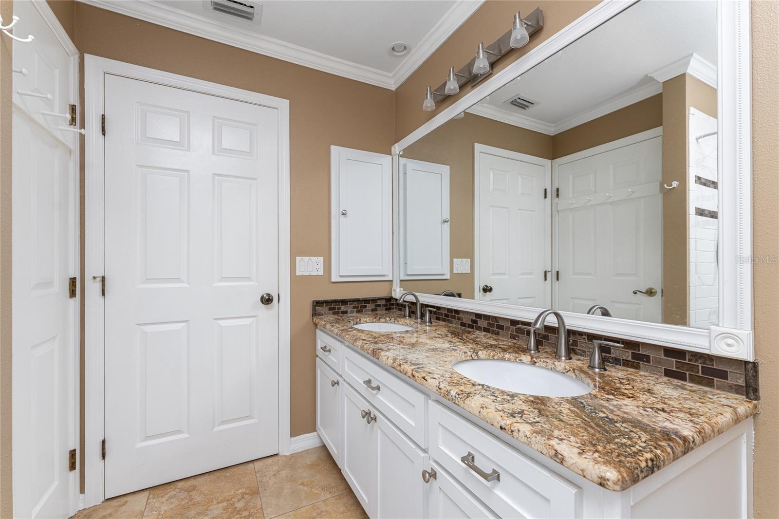 13694 BEGONIA CIR, PORT CHARLOTTE, FL, 33981