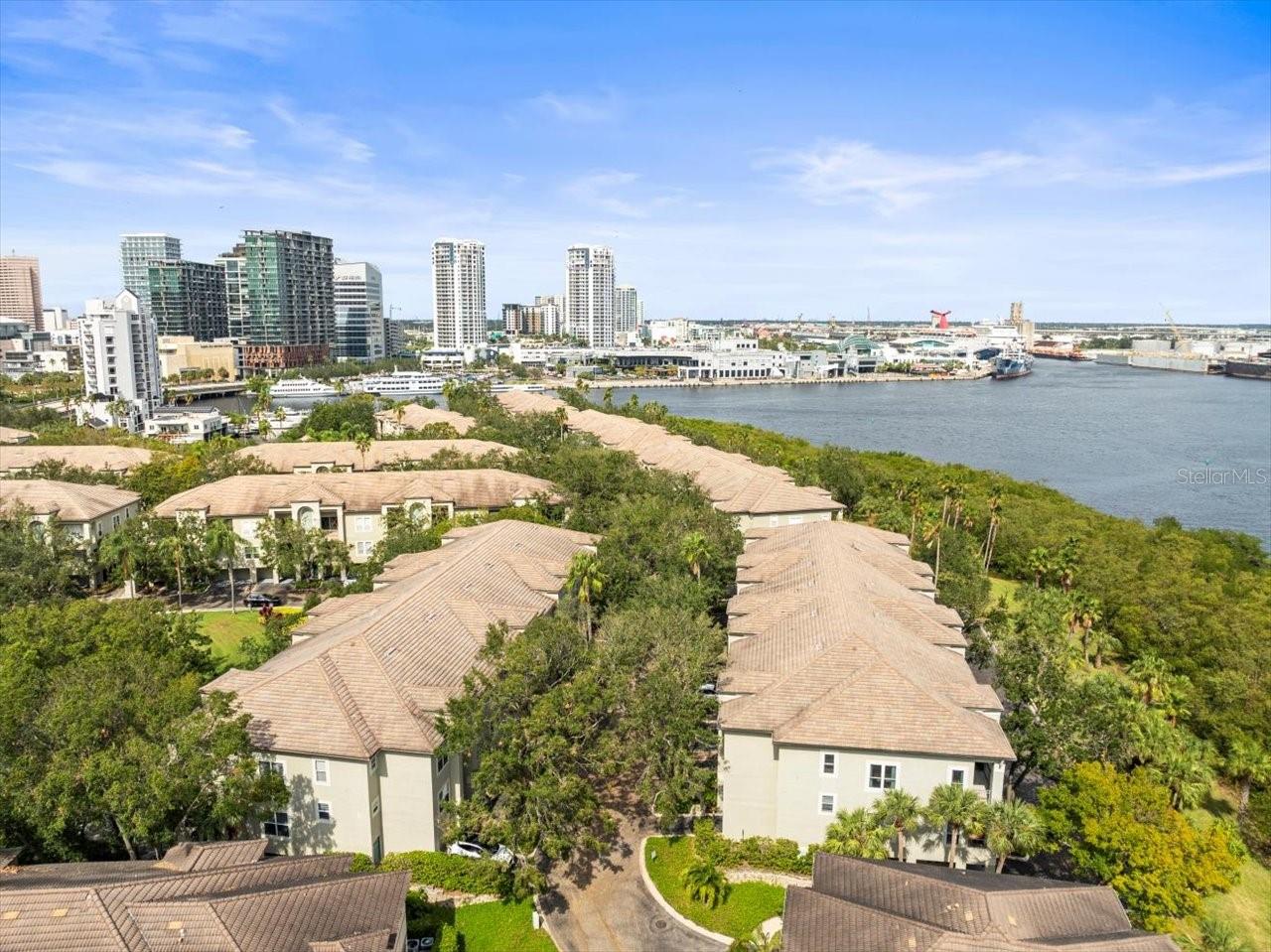 760 CORAL REEF DR, TAMPA, FL, 33602