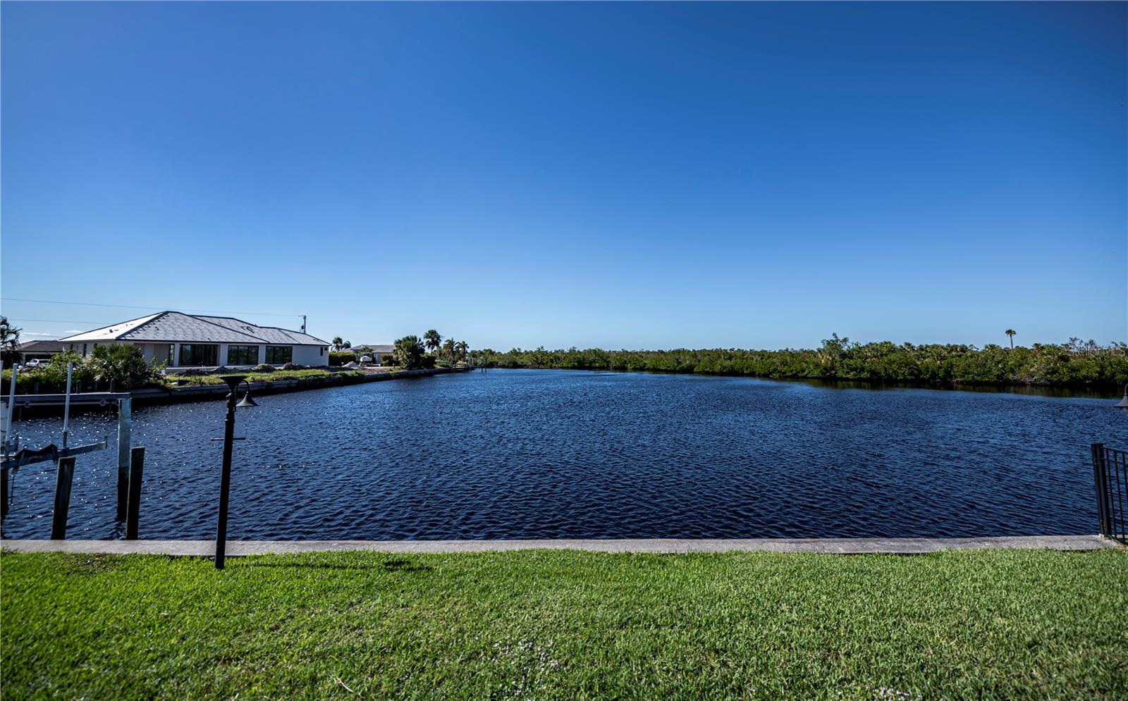 4203 SURFSIDE CT, PORT CHARLOTTE, FL, 33948