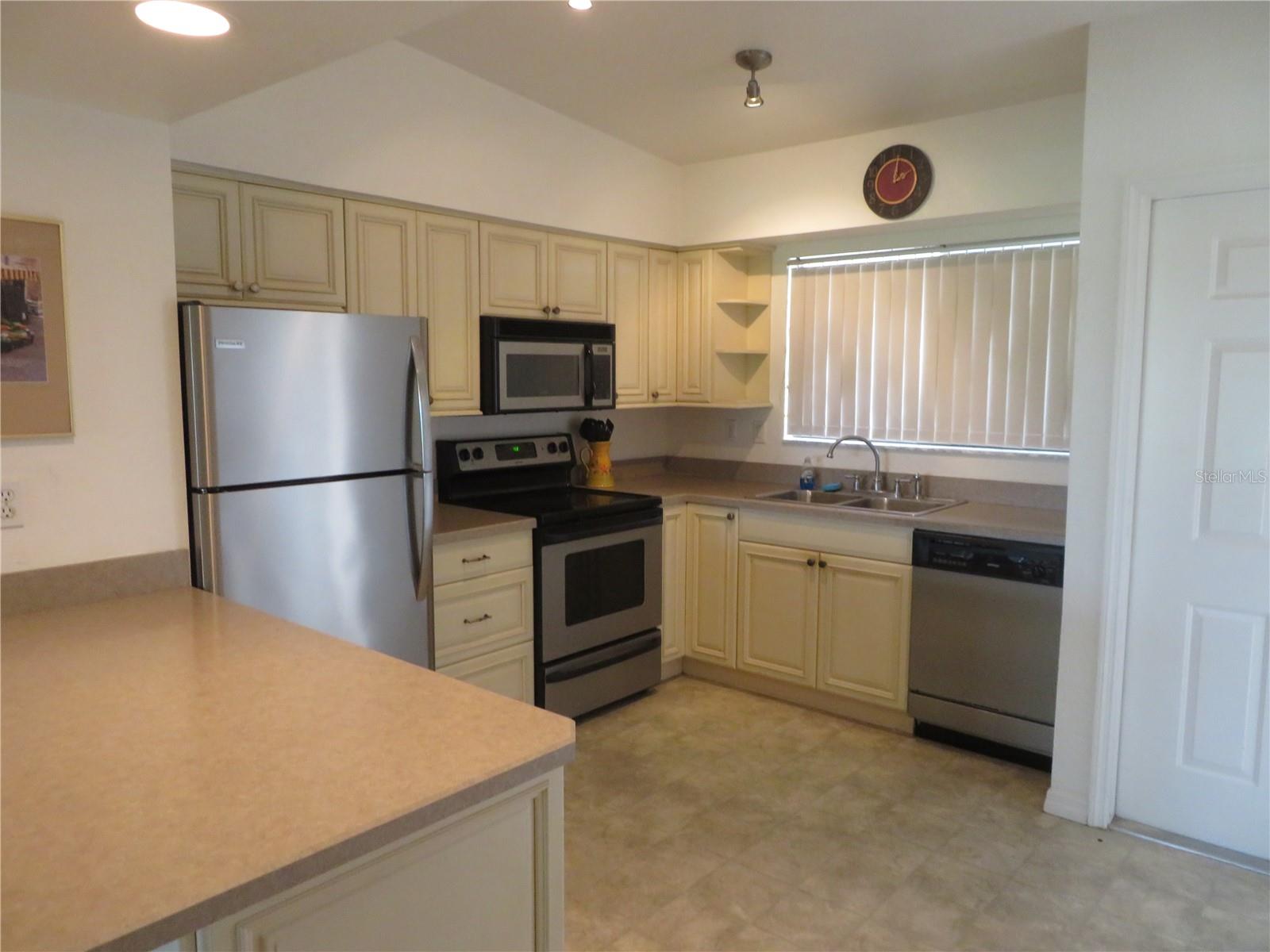 1360 RIO DE JANEIRO AVE #117, PUNTA GORDA, FL, 33983