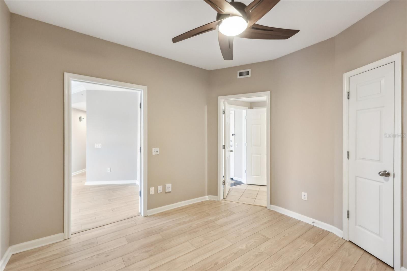 322 E CENTRAL BLVD #1002, ORLANDO, FL, 32801