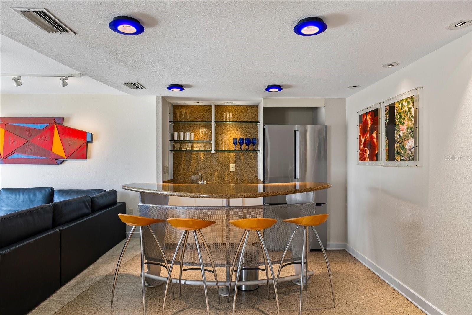 2401 BAYSHORE BLVD #410 & 510, TAMPA, FL, 33629