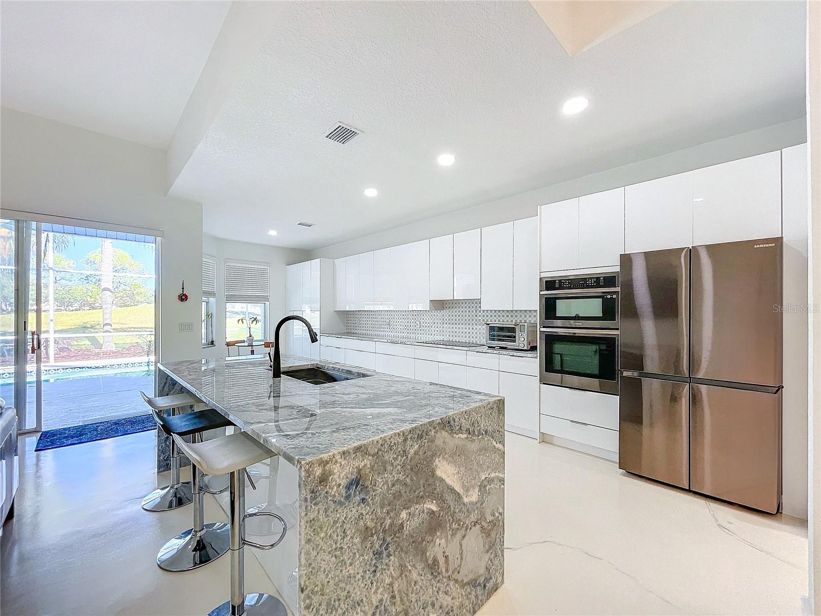 2515 RUNYON CIRCLE, ORLANDO, FL, 32837