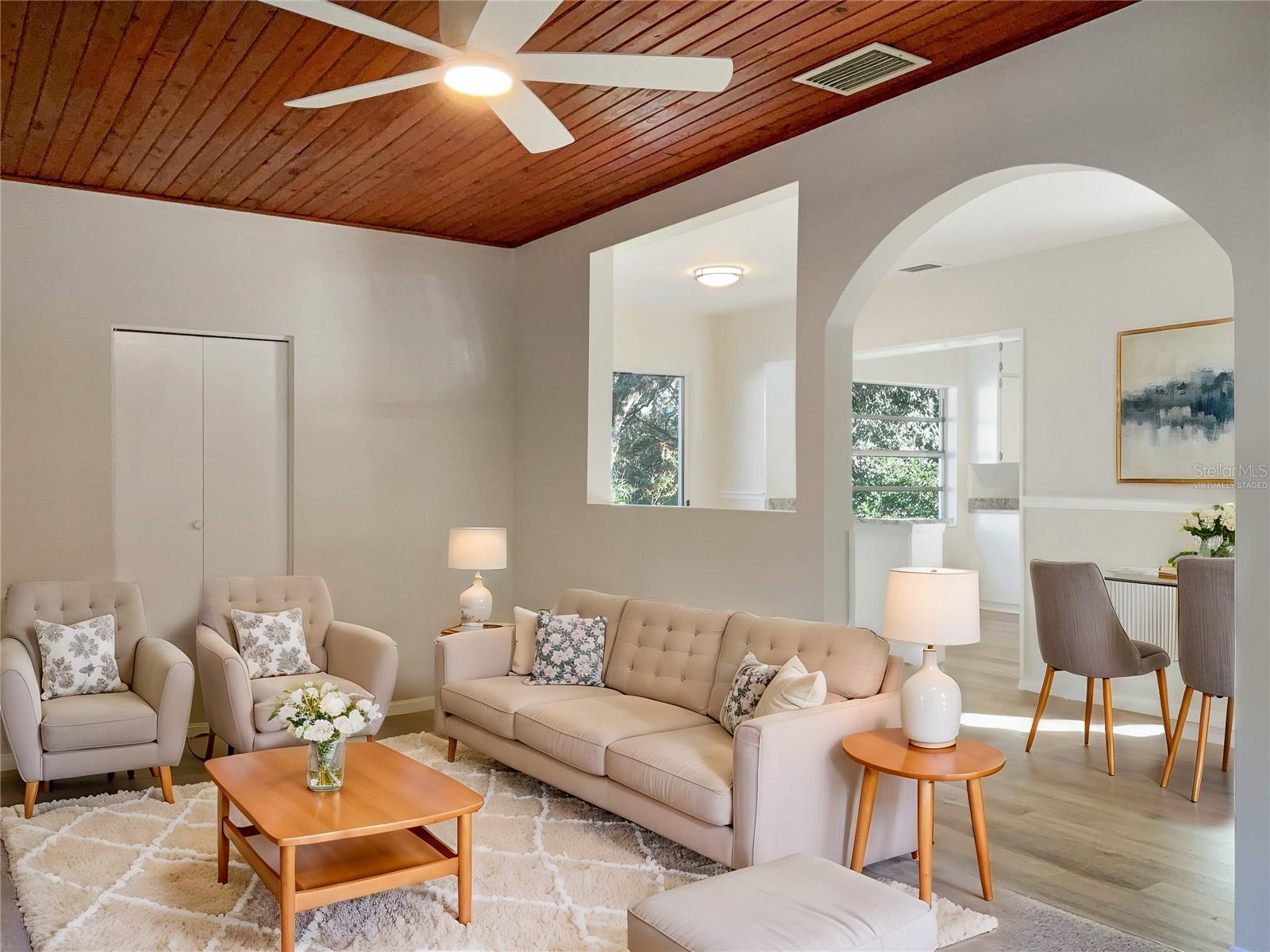 10809 N EDISON AVE, TAMPA, FL, 33612