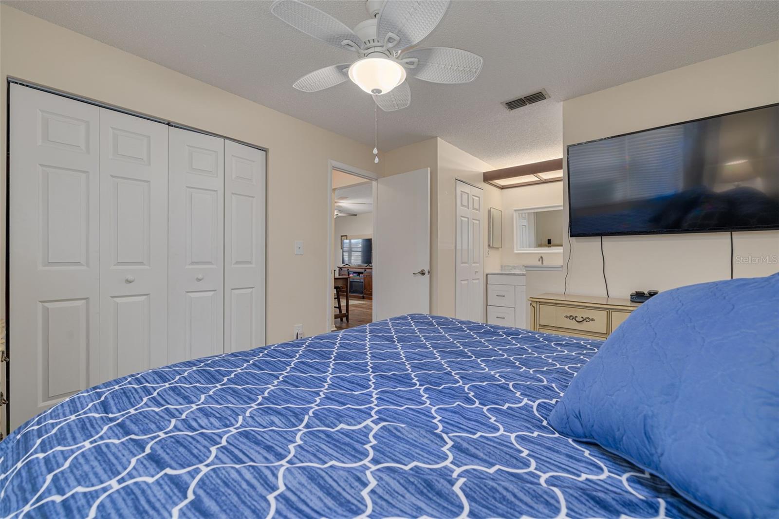 1150 ORANGE TREE CIR E #C, PALM HARBOR, FL, 34684