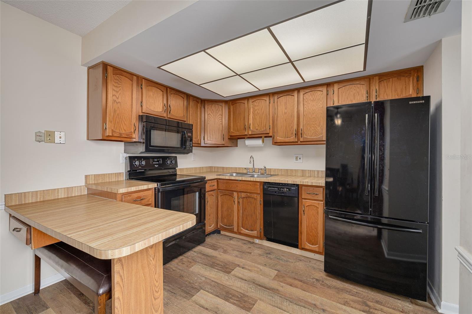 1150 ORANGE TREE CIR E #C, PALM HARBOR, FL, 34684