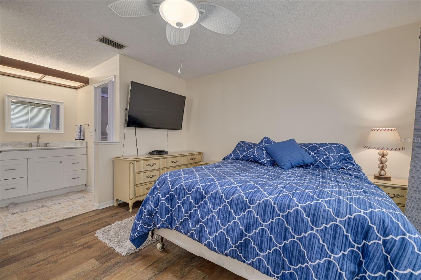 1150 ORANGE TREE CIR E #C, PALM HARBOR, FL, 34684