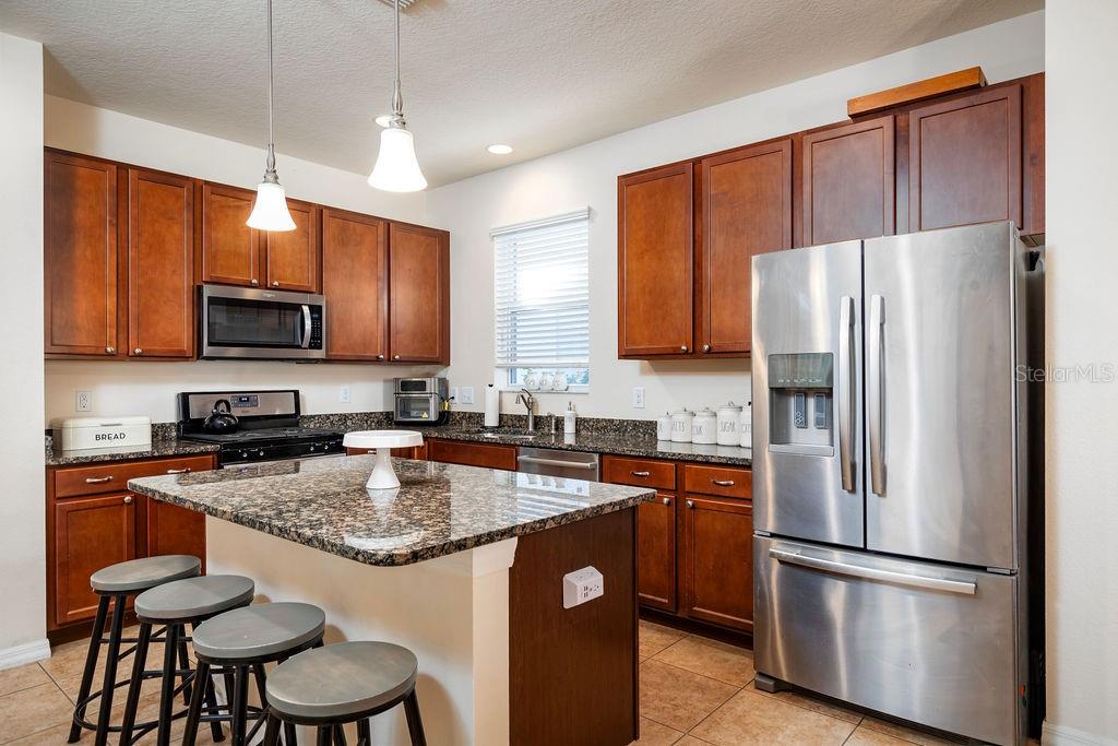 5207 SANDERLING RIDGE DR, LITHIA, FL, 33547