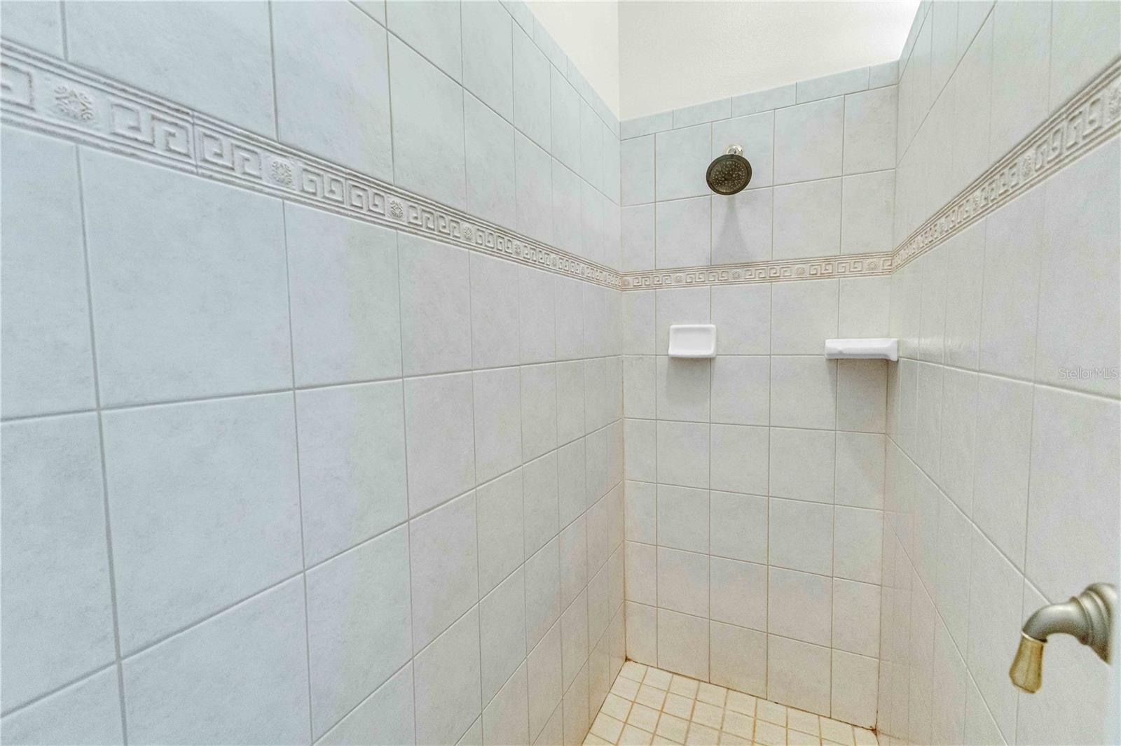 8231 STIRLING FALLS CIR, SARASOTA, FL, 34243