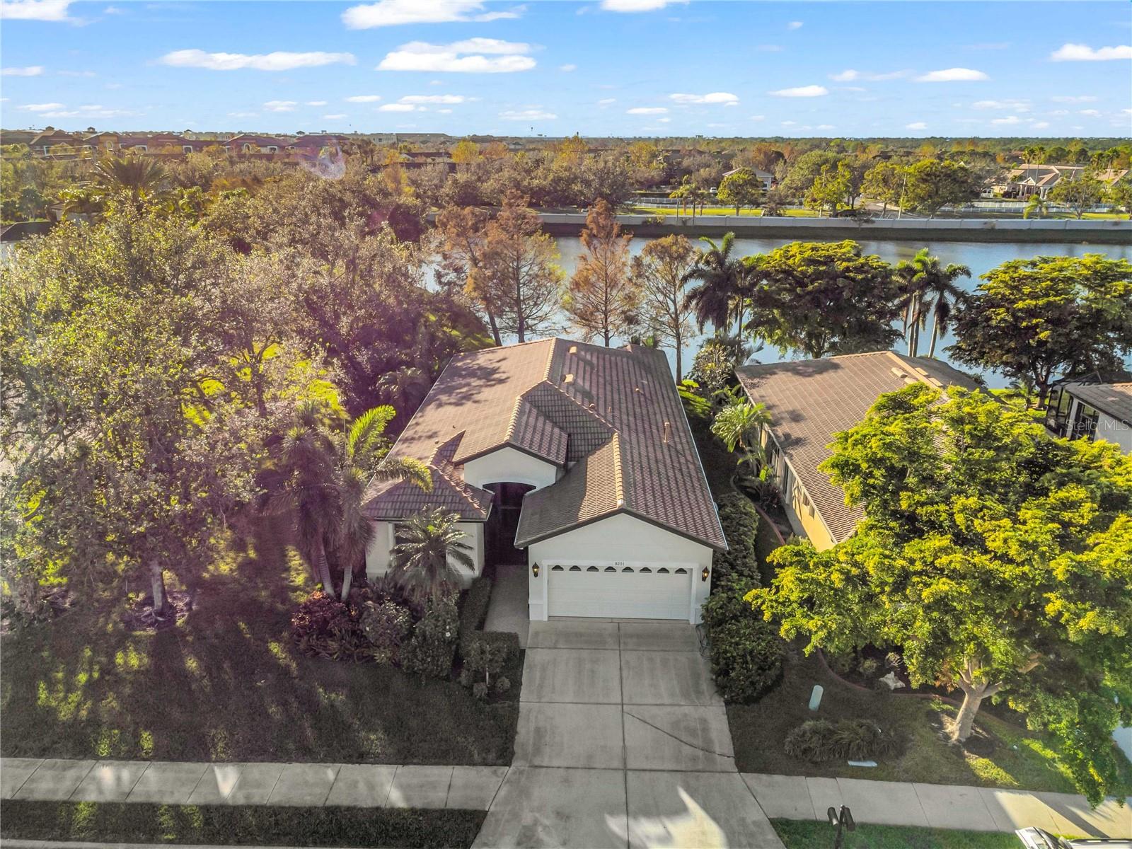 8231 STIRLING FALLS CIR, SARASOTA, FL, 34243