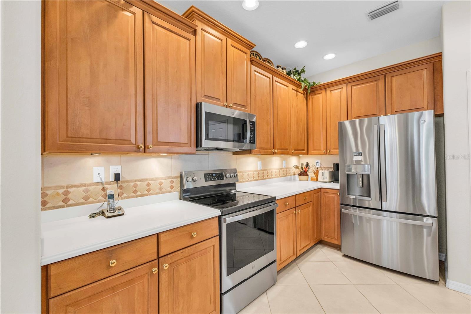 8231 STIRLING FALLS CIR, SARASOTA, FL, 34243